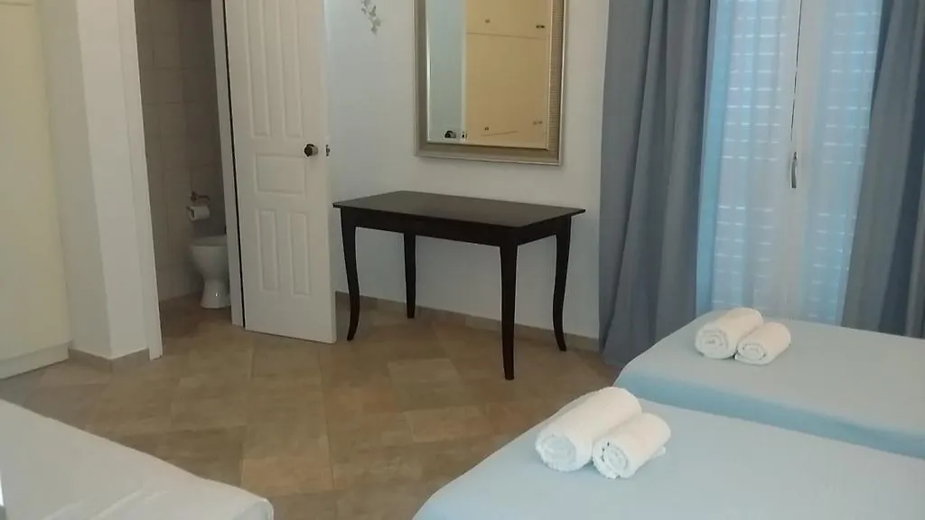 شقق لينو باراليا باراذيسوس اليونان